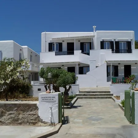 מלון דירות Leandros 3*